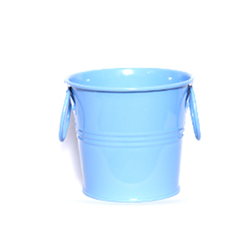 گلدان فلزی سایز متوسط دسته دار آبی آسمانی 